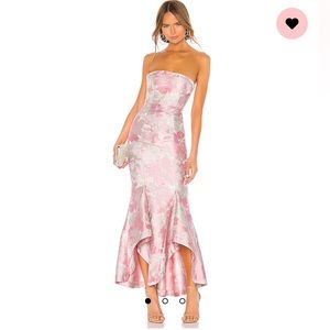 Gorgeous dress, good quality, flattering fit!